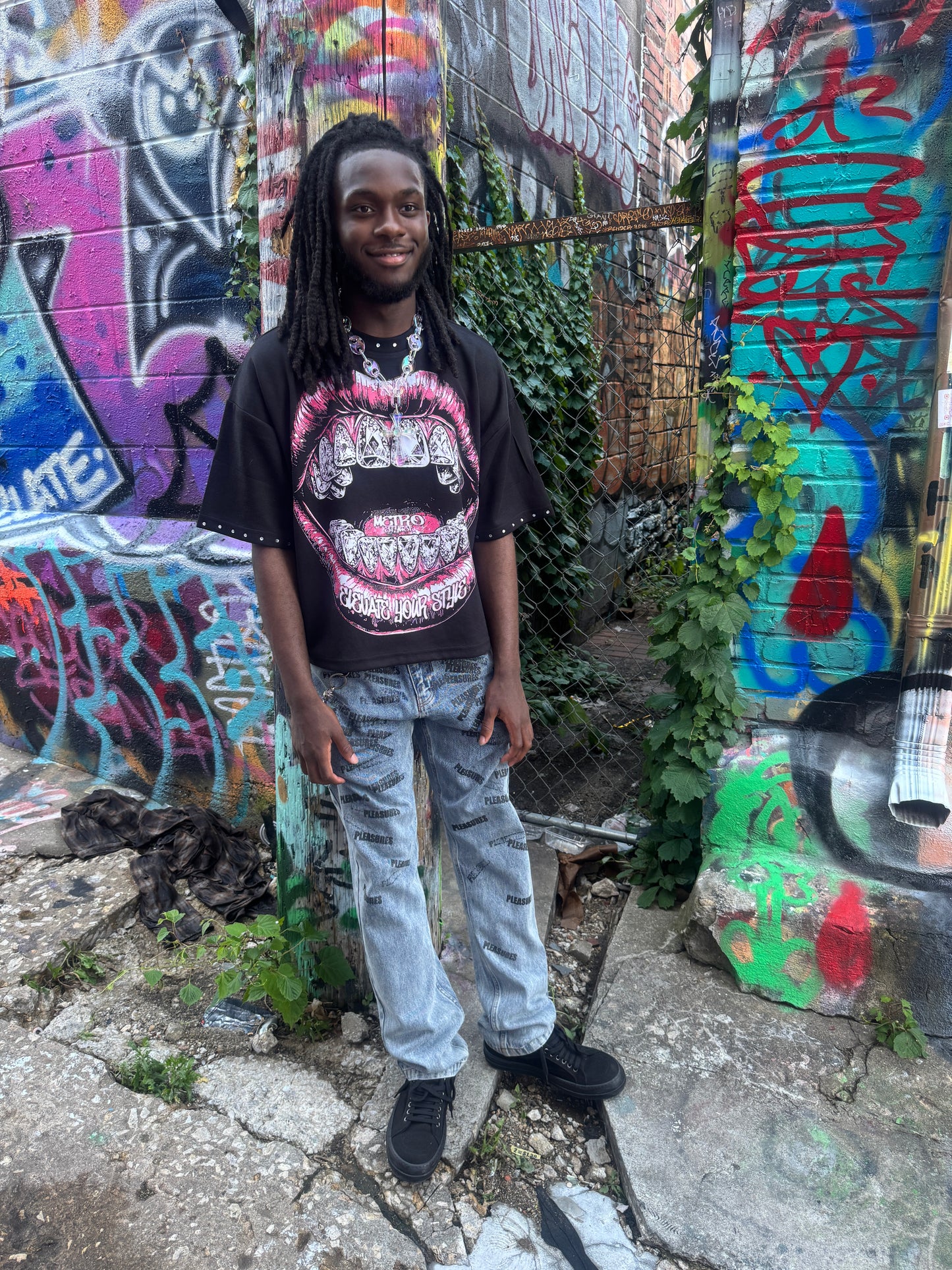 METRO STYLIST BLACK OVERSIZED UNISEX CROPPED TEES 1.0