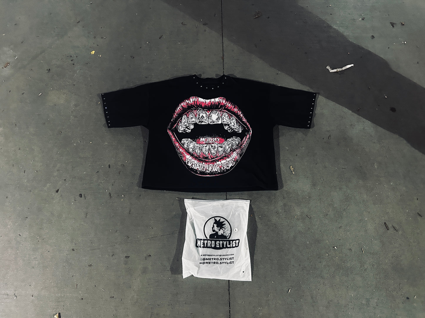 METRO STYLIST BLACK OVERSIZED UNISEX CROPPED TEES 1.0