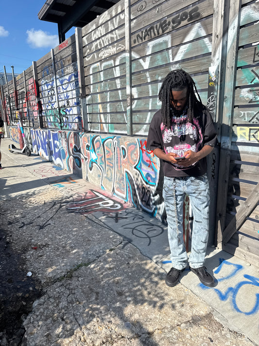 METRO STYLIST BLACK "GRILLZ TEE" 2025